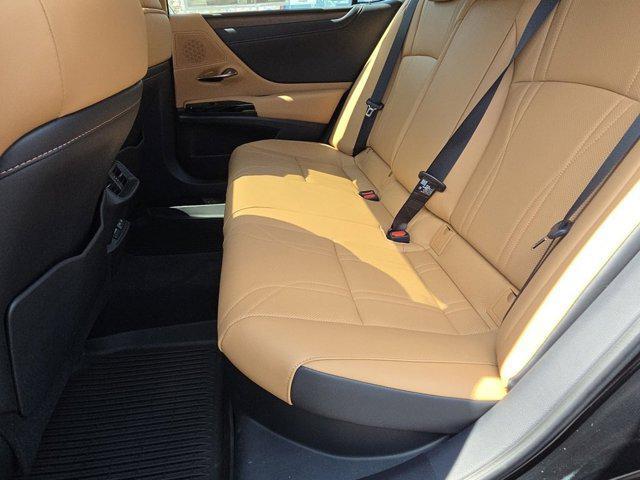 new 2025 Lexus ES 300h car, priced at $50,165
