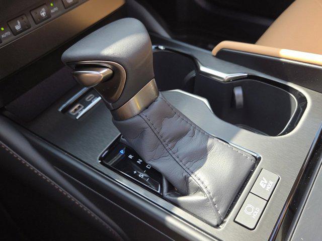 new 2025 Lexus ES 300h car, priced at $50,165