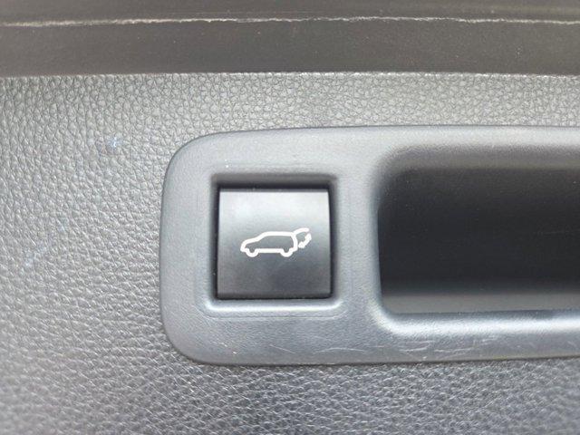 used 2021 Toyota Highlander car, priced at $35,062