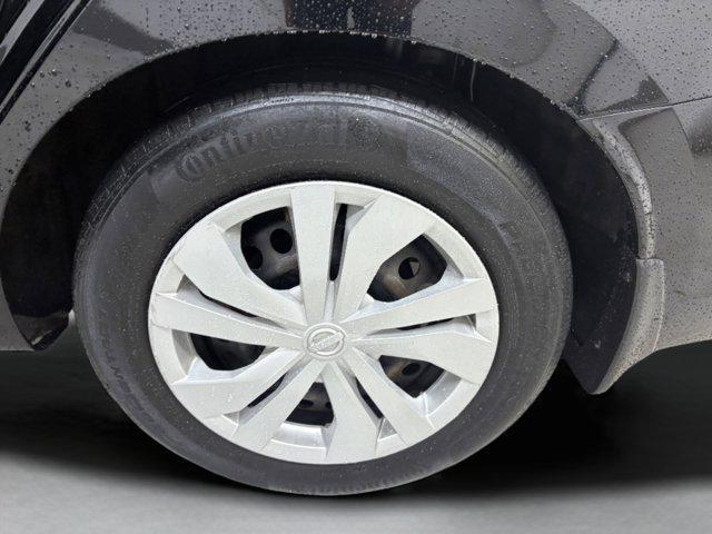 used 2020 Nissan Versa car