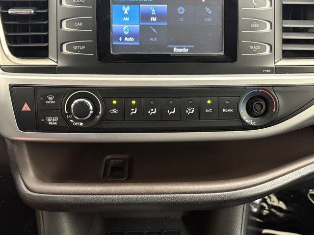 used 2019 Toyota Highlander car, priced at $22,995