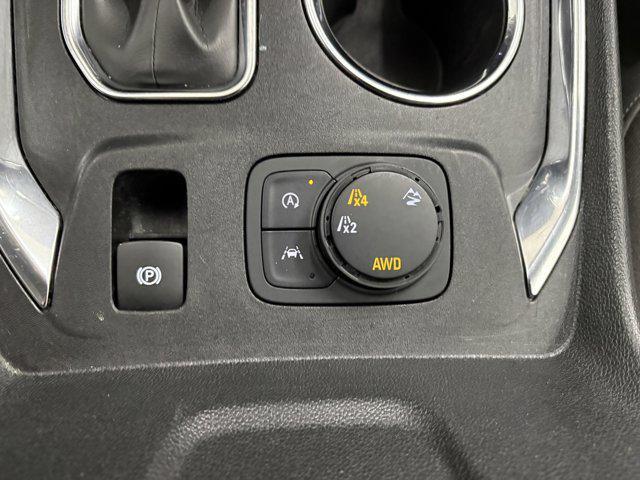 used 2023 Chevrolet Traverse car, priced at $25,995