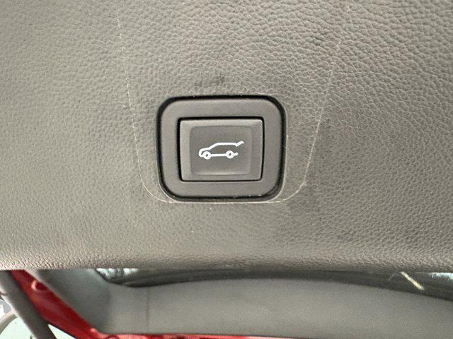 used 2023 Chevrolet Traverse car, priced at $25,995