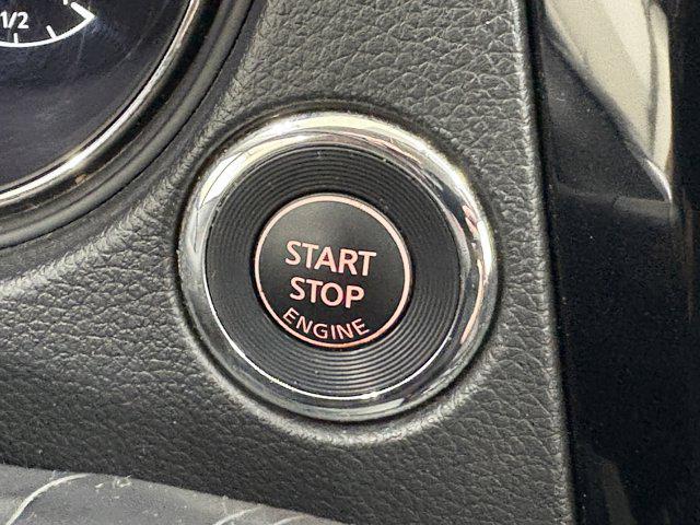 used 2016 Nissan Rogue car