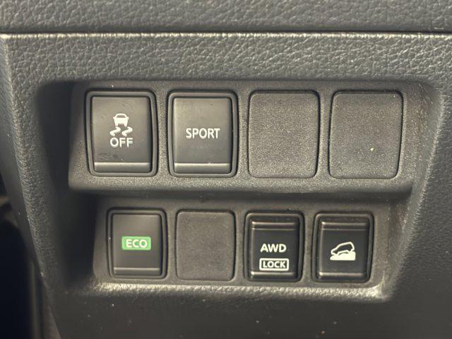 used 2016 Nissan Rogue car