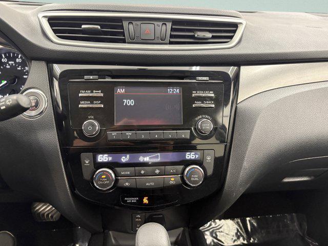 used 2016 Nissan Rogue car