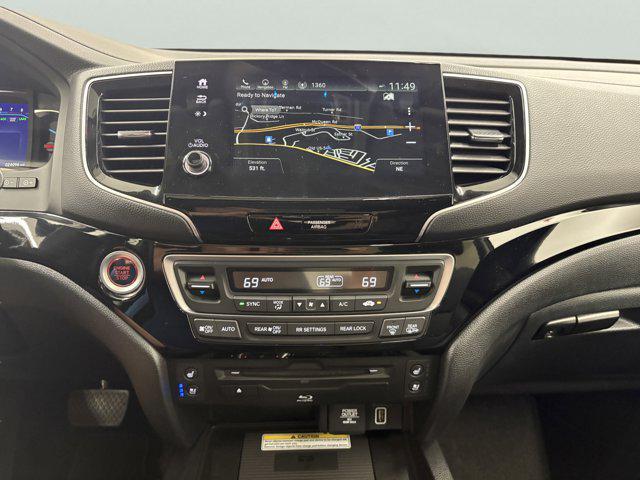 used 2022 Honda Pilot car, priced at $42,995