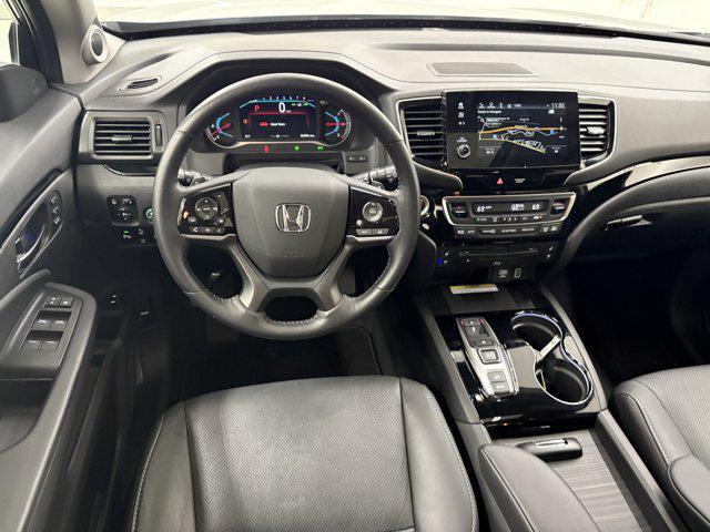 used 2022 Honda Pilot car, priced at $42,995