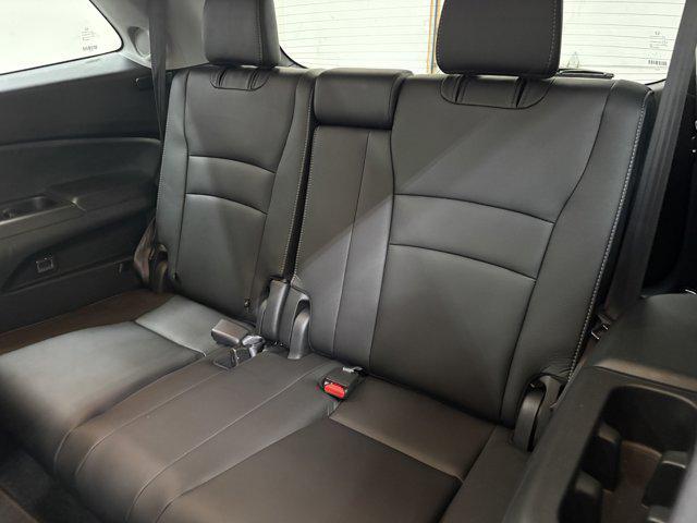 used 2022 Honda Pilot car, priced at $42,995
