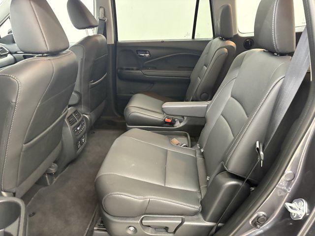 used 2022 Honda Pilot car, priced at $42,995