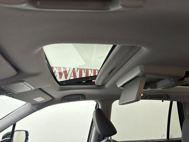 used 2022 Honda Pilot car, priced at $42,995