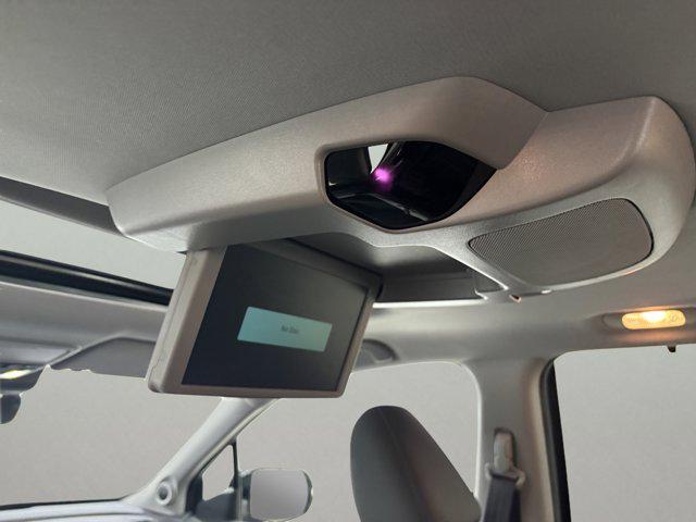 used 2022 Honda Pilot car, priced at $42,995