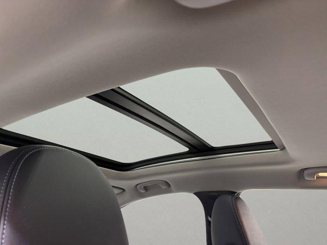 used 2022 Chevrolet Bolt EUV car, priced at $23,995