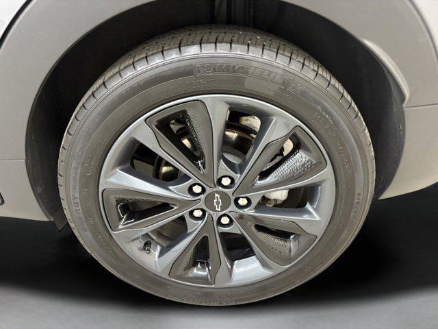 used 2022 Chevrolet Bolt EUV car, priced at $23,995