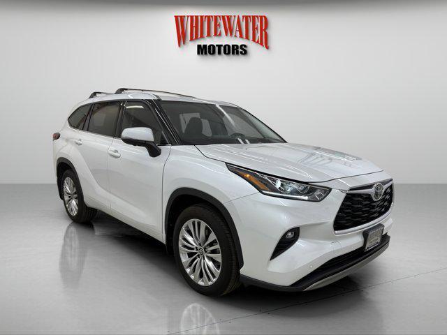 used 2024 Toyota Highlander car, priced at $52,995