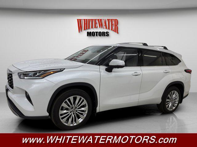 used 2024 Toyota Highlander car, priced at $52,995