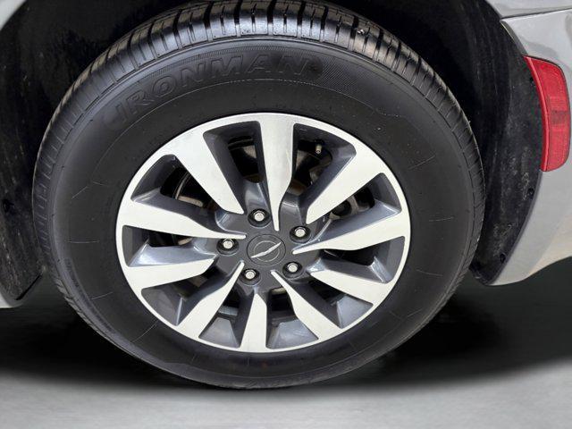 used 2022 Chrysler Pacifica Hybrid car, priced at $26,995