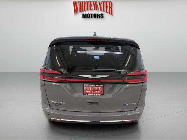 used 2022 Chrysler Pacifica Hybrid car, priced at $26,995