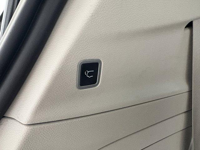 used 2022 Chrysler Pacifica Hybrid car, priced at $26,995