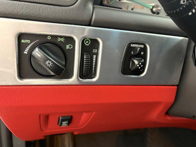 used 2002 Ford Thunderbird car