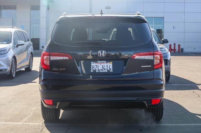 used 2022 Honda Pilot car, priced at $30,739