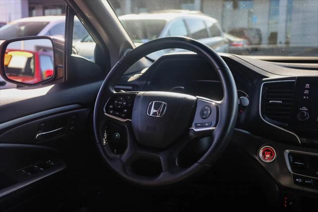 used 2022 Honda Pilot car, priced at $30,739