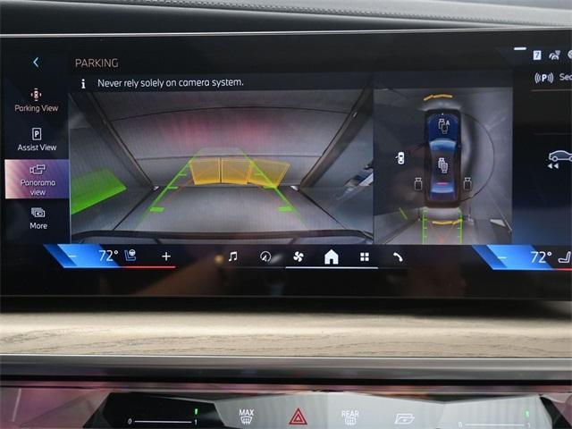 new 2025 BMW 760 car, priced at $131,730