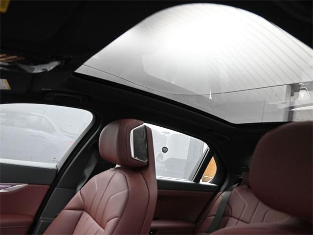 new 2026 BMW i7 car, priced at $116,070