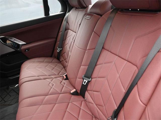 new 2026 BMW i7 car, priced at $116,070