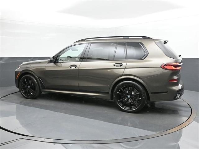 new 2025 BMW X7 car, priced at $95,015