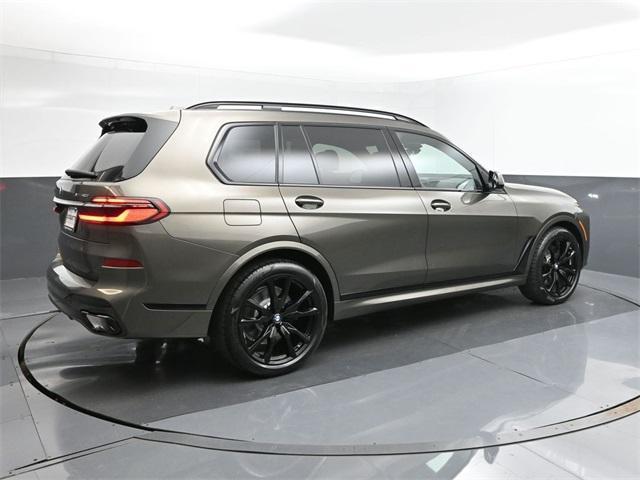 new 2025 BMW X7 car, priced at $95,015