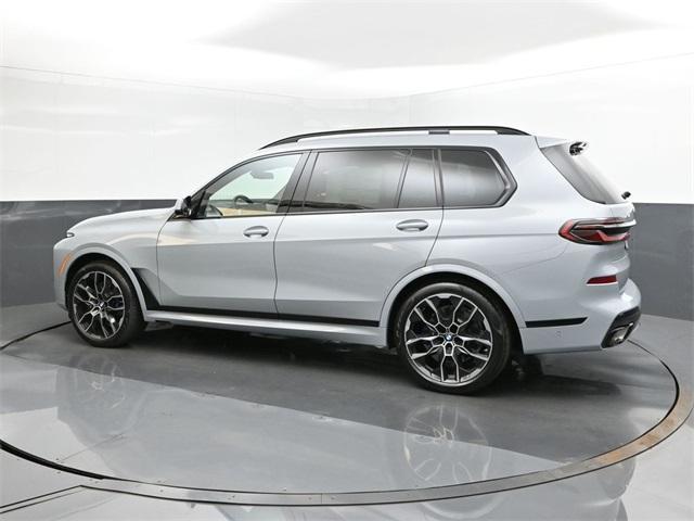 new 2025 BMW X7 car, priced at $96,870