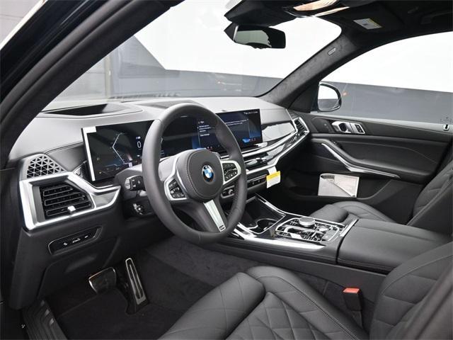 new 2026 BMW X7 car, priced at $92,875