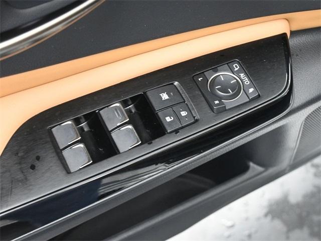 used 2023 Lexus ES 350 car, priced at $34,157