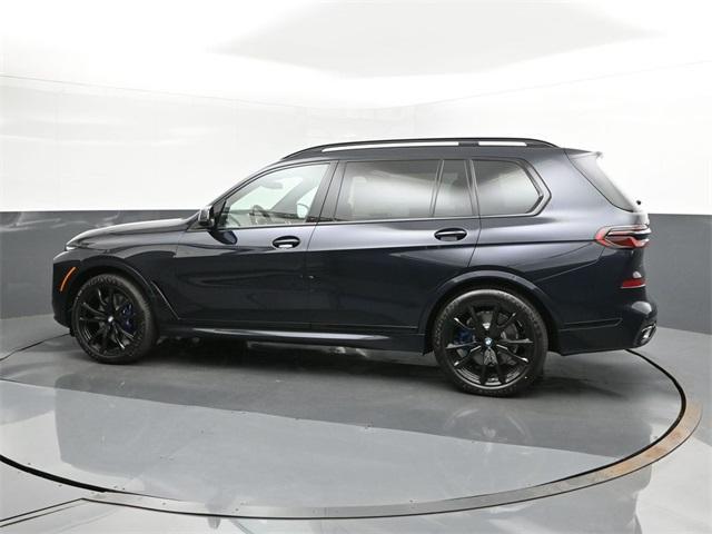 new 2025 BMW X7 car, priced at $98,370