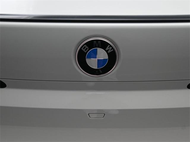 new 2025 BMW 760 car, priced at $127,475