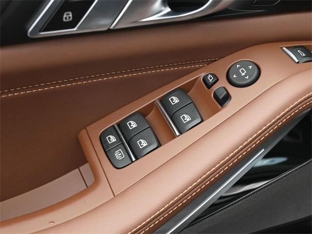 new 2026 BMW X7 car, priced at $102,015