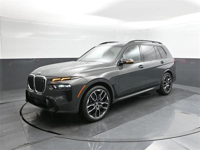 new 2026 BMW X7 car, priced at $102,015