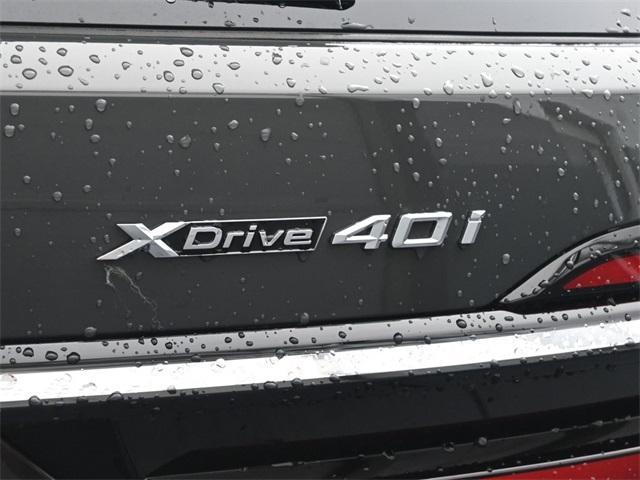 new 2026 BMW X7 car, priced at $102,015