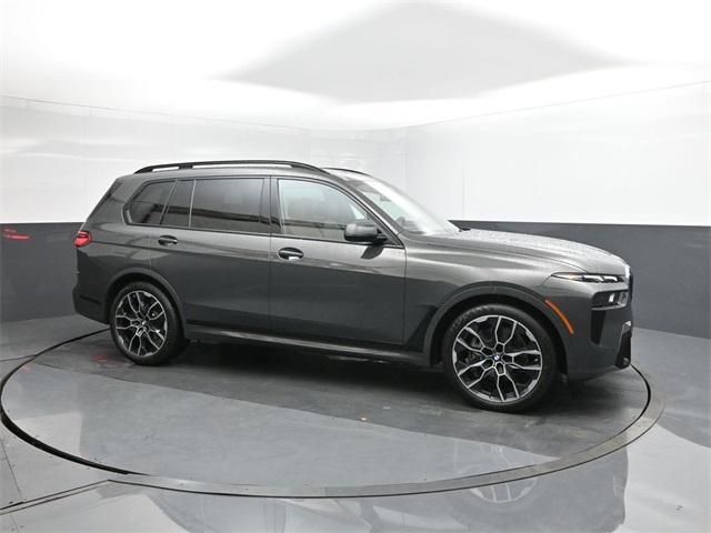 new 2026 BMW X7 car, priced at $102,015