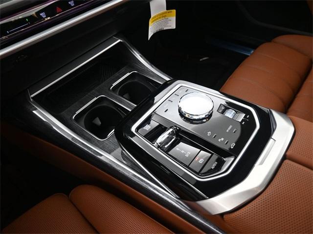 new 2025 BMW 760 car, priced at $127,835