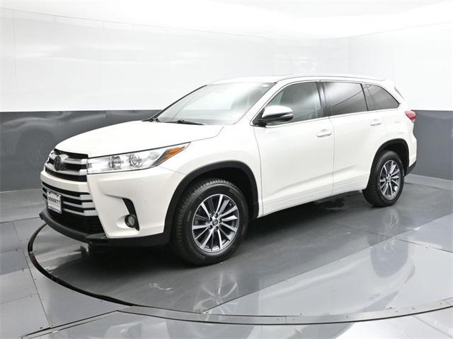 used 2017 Toyota Highlander car, priced at $24,195