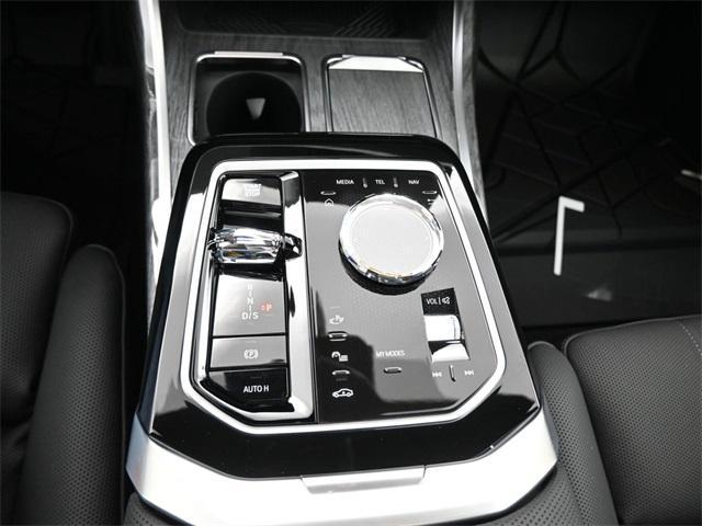 new 2025 BMW 740 car, priced at $122,095