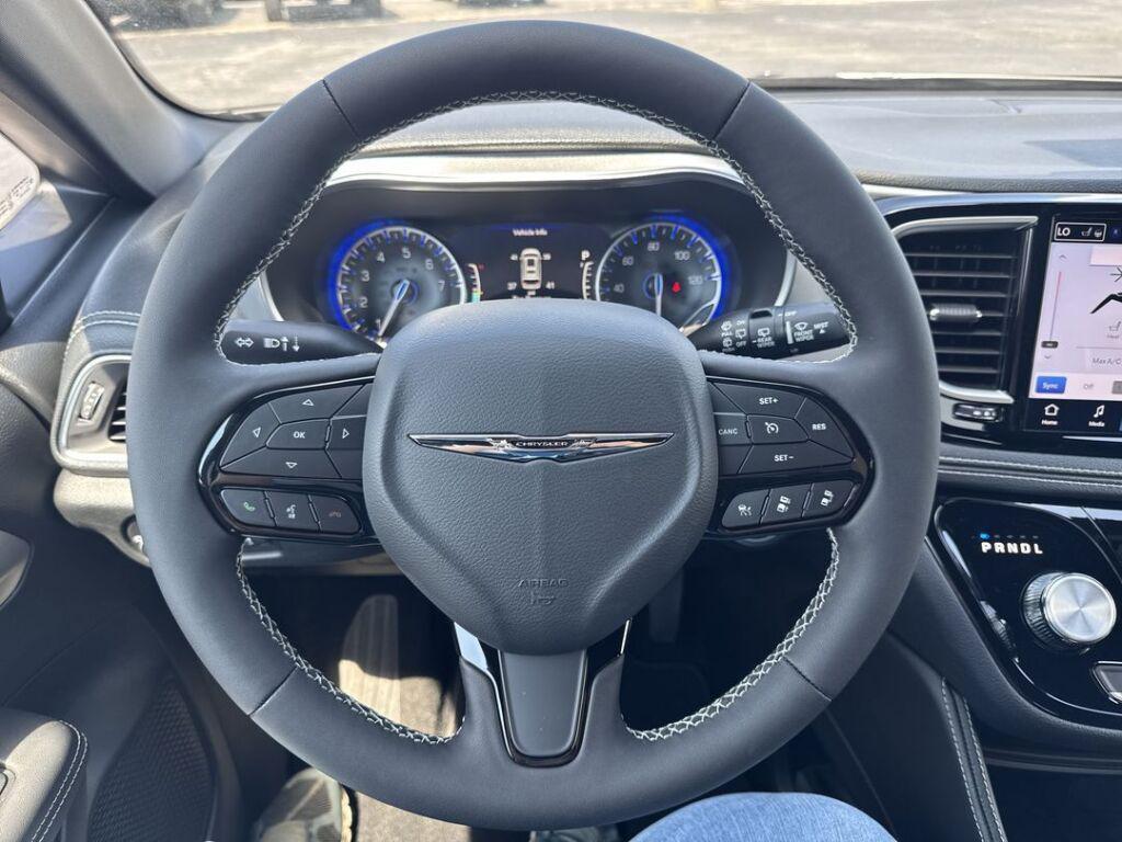 new 2026 Chrysler Pacifica car, priced at $52,855