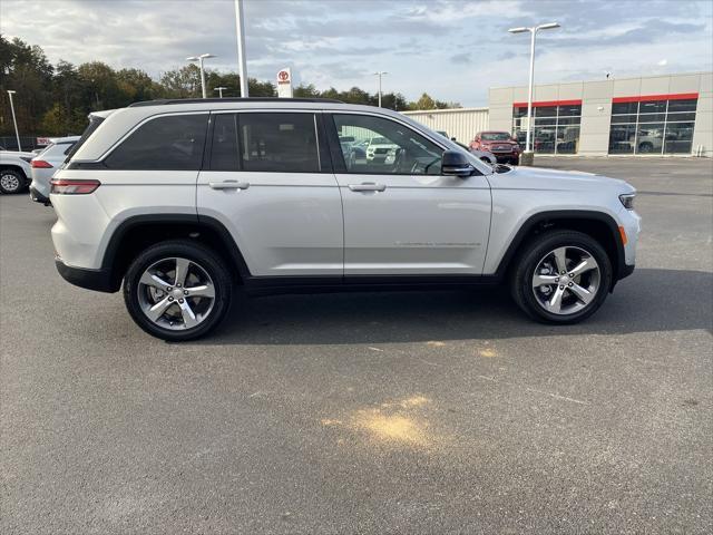 new 2025 Jeep Grand Cherokee car