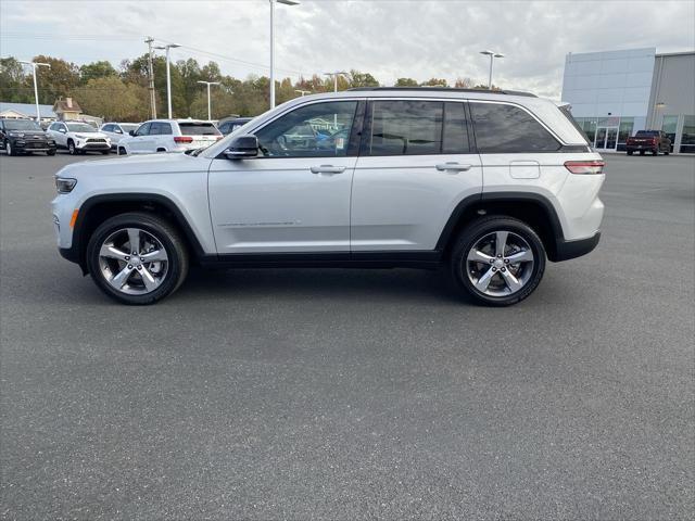 new 2025 Jeep Grand Cherokee car