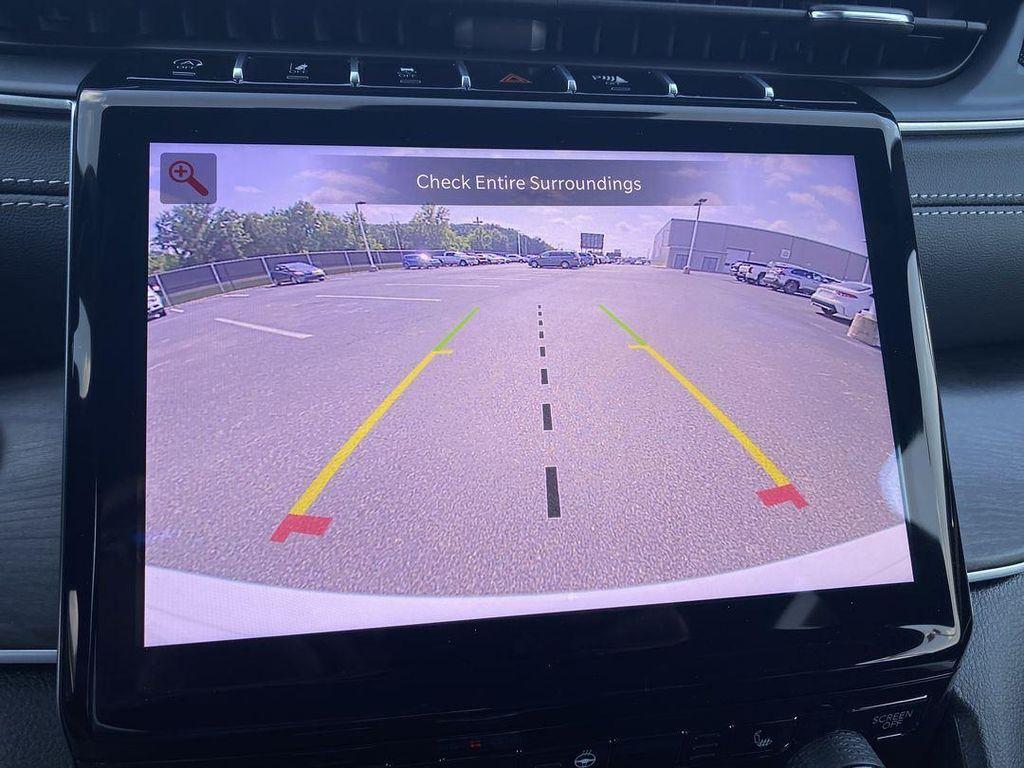 new 2025 Jeep Grand Cherokee car, priced at $47,445