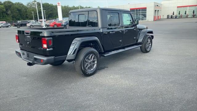 new 2024 Jeep Gladiator car