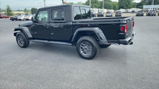 new 2024 Jeep Gladiator car