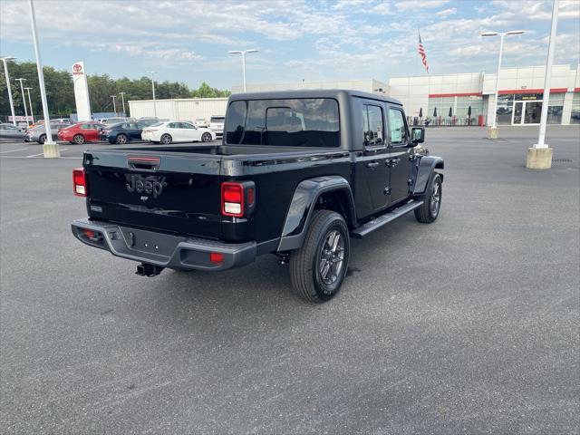 new 2024 Jeep Gladiator car